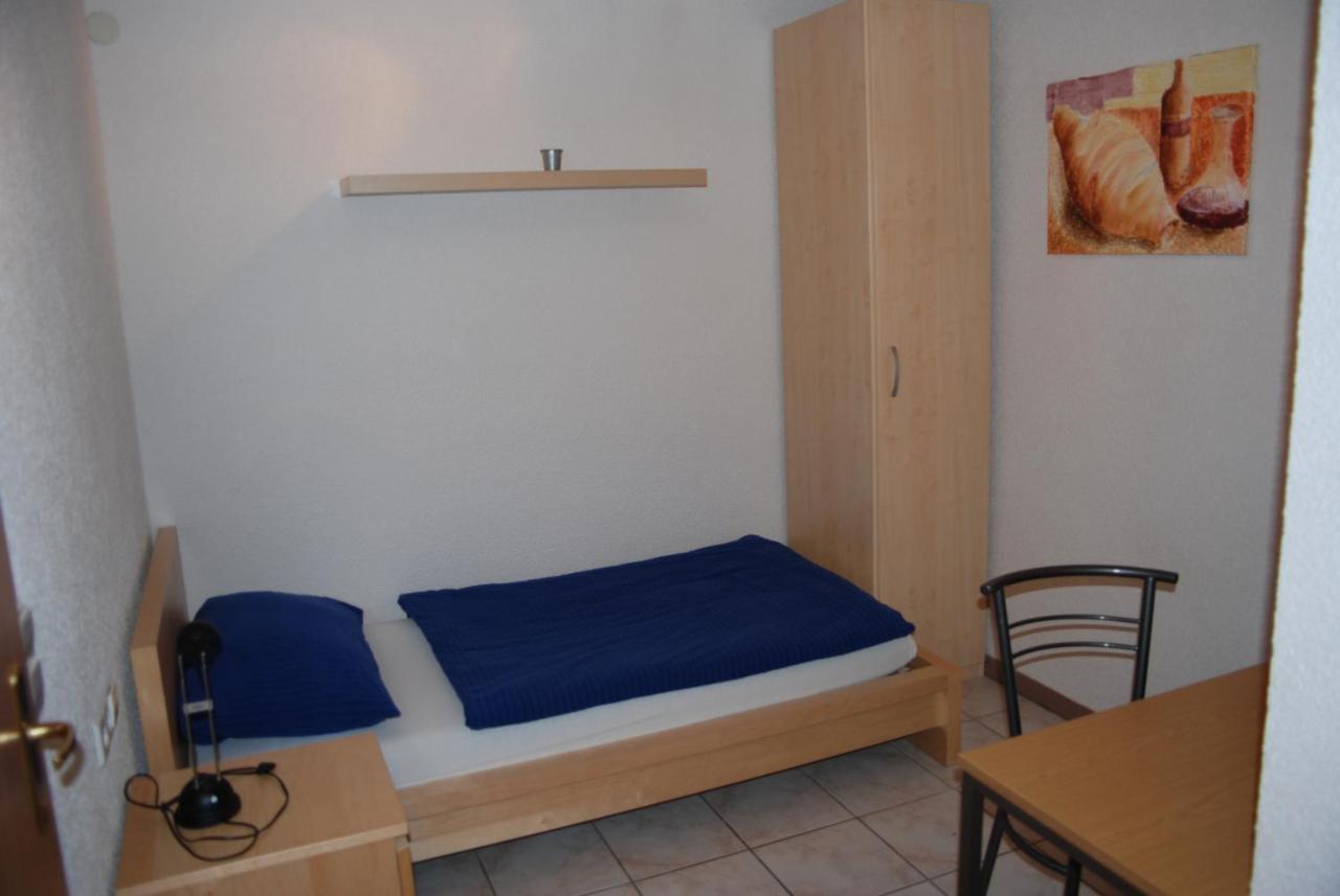 Ferienwohnungen Schaefer Obersulm Esterno foto